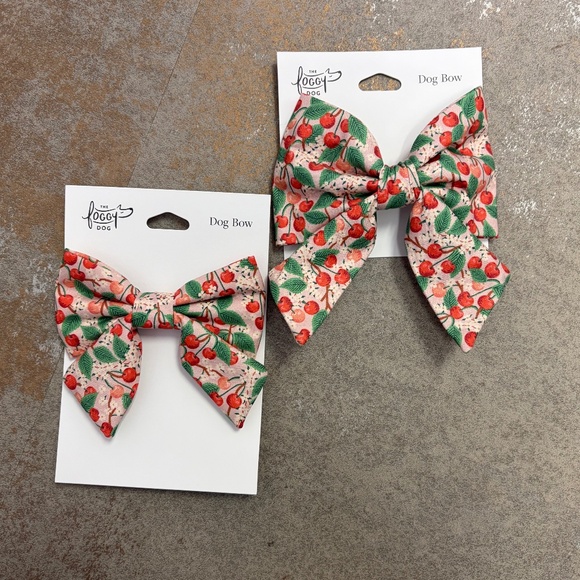 Foggy Dog Cherry Bow - Picture 1 of 3